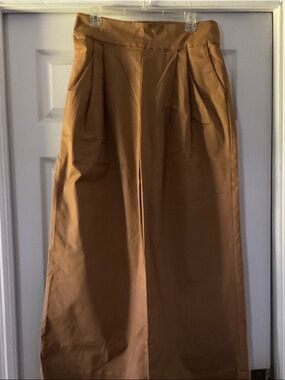 Men's Tailored Pleated Chinos in Camel Brown